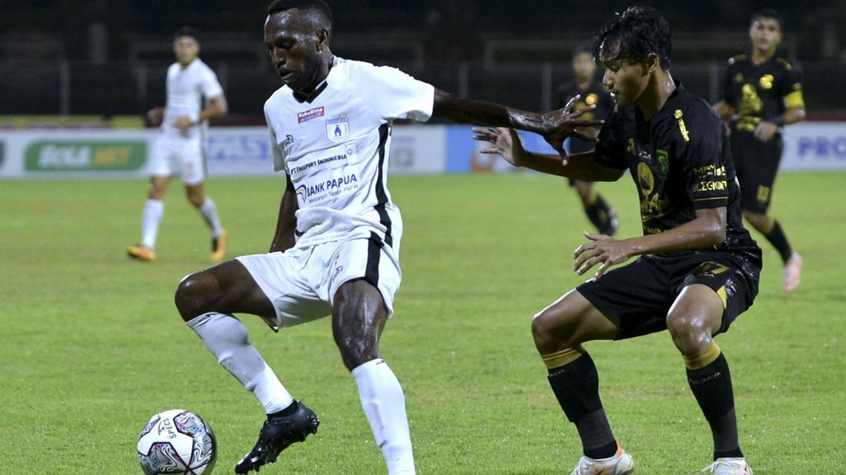 FOTO: Persebaya dan Persib Tumbang di Liga 1