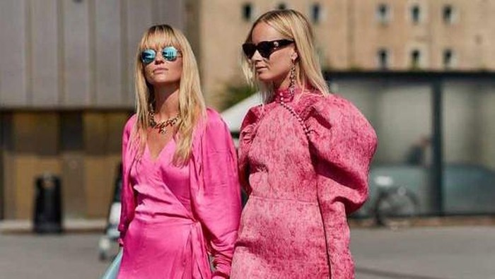Pilihan Dress Warna Pink untuk Tampil Stylish dan Romantis di Hari Valentine