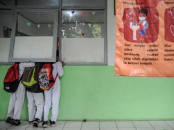 Kilas Balik Dua Tahun COVID-19 di Jawa Barat