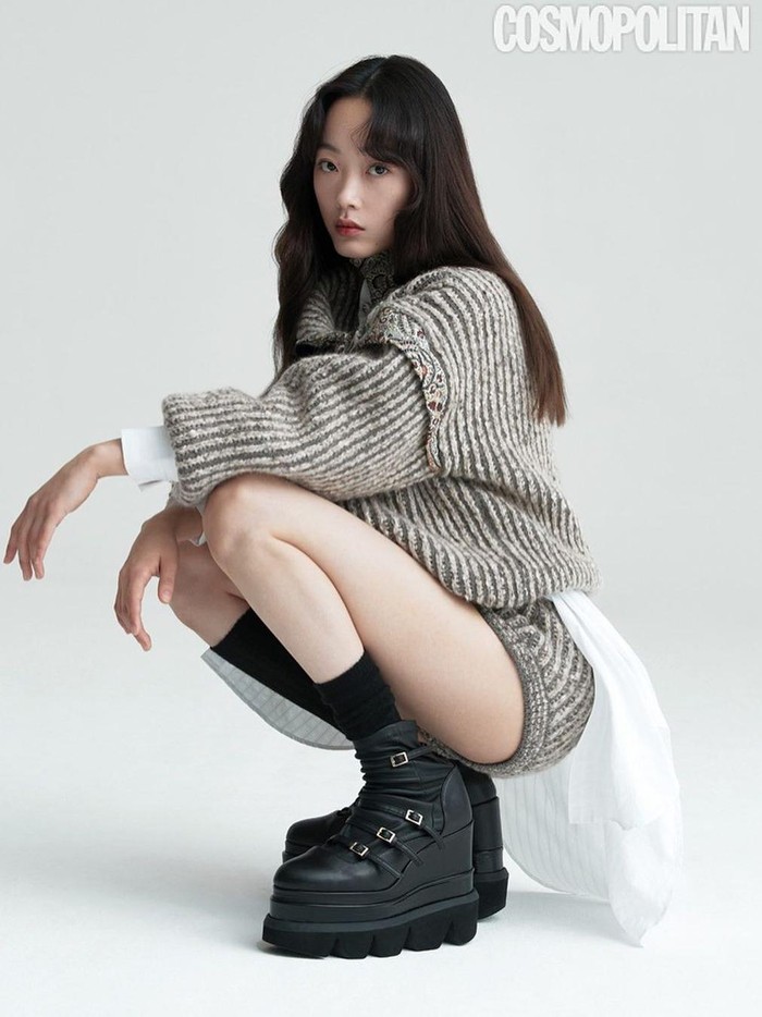 Raih popularitas hingga pengikut instagram naik drastis, ternyata Lee Yoo Mi sudah berkarir sejak tahun 2010, lho. Untuk pertama kalinya, Lee Yoo Mi muncul di film layar lebar berjudul The Yellow Sea./ Foto: instagram.com/leeyoum262