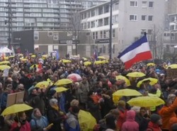 Ribuan Warga Belanda Gelar Demo Menentang Kebijakan Covid-19
