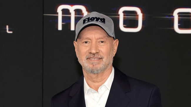 Sutradara film Moonfall, Roland Emmerich, menilai Star Wars dan Marvel Cinematic Universe (MCU) merusak industri perfilman Hollywood.