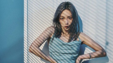 img-title Meriah! Taeyeon Perdana Tampil Nyanyikan Lagu 'INVU' di Program Musik