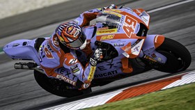 Pembalap MotoGP Soroti Aksi Buang Sampah Sembarangan Diduga di Jakarta