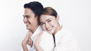 img-title Ada Proyek di Balik Kemesraan Mischa Chandrawinata dan Amanda Manopo