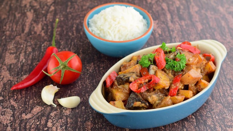 ati ampela Indonesian Spicy Diced Beef Liver with Potatoes or Sambal Goreng Ati