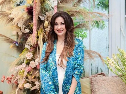 Awet Muda! 7 Potret Cantik Diana Pungky, Jadi Pebisnis & Suka Kasih Endorse Gratis