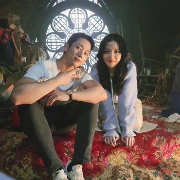 Jisoo BLACKPINK dan Jung Hae In Diisukan Pacaran, Fans Temukan Hal Ini