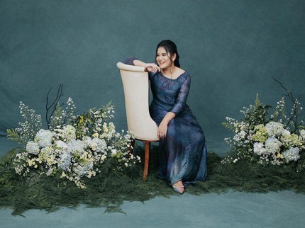 7 Potret Terbaru Kahiyang Ayu, Dipuji Makin Cantik dan Langsing