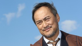 Ken Watanabe Beraksi Sebagai Detektif dalam Serial Tokyo Vice