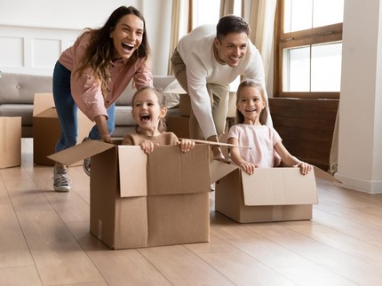 7 Kerajinan dari Kardus, Ide Bermain Kreatif Bersama Anak di Rumah