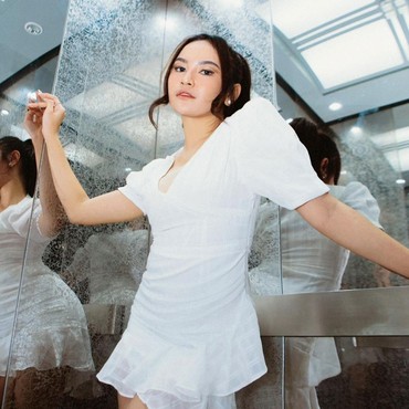 Lirik Lagu Kisah Sempurna - Mahalini