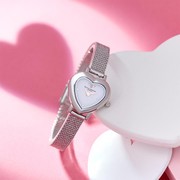 Sambut Valentine, Olivia Burton Rilis Jam Tangan Stylish Berbentuk Hati