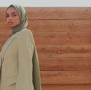 Kreatf dan Stylish, Berikut Gaya Hijab untuk Cuaca Dingin yang Bisa Dicoba!