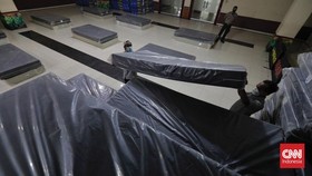 FOTO: Melihat Tempat Isolasi Pasien Covid di GOR Tanjung Priok