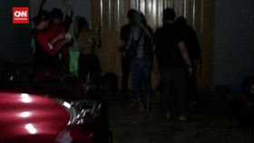 VIDEO: Markas Geng Motor Digerebek Polisi, 5 Orang DItangkap