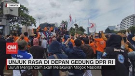 VIDEO: Unjuk Rasa di Depan Gedung DPR RI