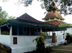 Ada Makam Ibunda Sunan Giri di Waduk Gondang Lamongan