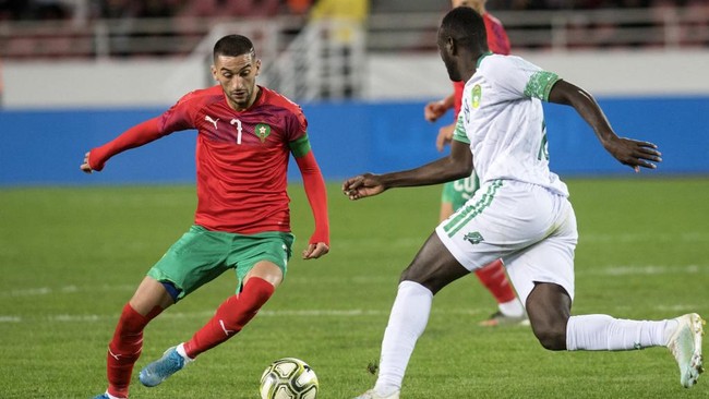 Penyerang Chelsea Hakim Ziyech memutuskan pensiun dari timnas Maroko karena kesal dengan pelatih Vahid Halilhodzic.