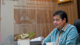 Pemerintah Monitor Kapal Pertamina yang Dicegat Greenpeace