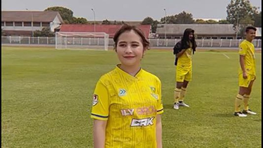Prilly Latuconsina