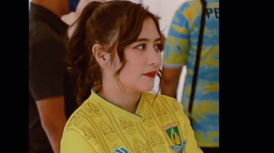 Prilly Latuconsina