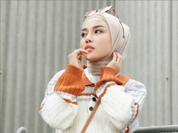 Medina Zein Dulu Jadi Hijabers Inspiratif, Kini Tampil Lepas Hijab