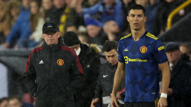 Di balik performa Manchester United yang tak memuaskan belakangan, terdapat isu perpecahan antara Cristiano Ronaldo dan Ralf Rangnick.