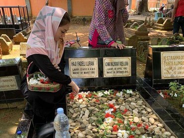 img-title Mengenal Sosok Kakek Buyut Celine Evangelista, Ternyata Tokoh Pemersatu Umat Islam