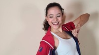 <p>Dari semua unggahan tersebut, wanita kelahiran 32 tahun silam ini terlihat sehat dan bahagia, lho. (Foto: Instagram @cantikafelder)<br /><br /><br /></p>
