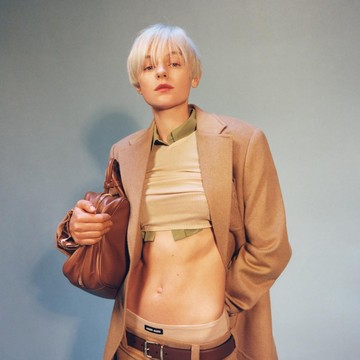img-title 5 Selebriti yang Dipercaya Jadi Model Iklan Label Mewah di Koleksi Spring/Summer 2022