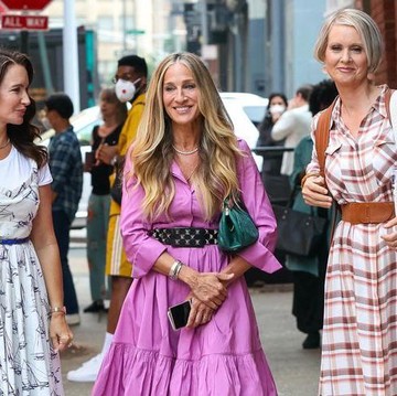 img-title Tampak Awet Muda, Ini Beda Gaya Carrie, Miranda, dan Charlotte di 'And Just Like That'
