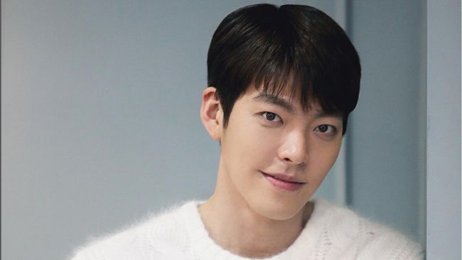 Aktor Kim Woo-bin dinyatakan positif Covid-19 pada Selasa (24/5).