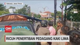 VIDEO: Ricuh Penertiban Pedagang Kaki Lima