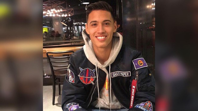 Daftar nama pemain yang akan dinaturalisasi PSSI untuk Timnas Indonesia bertambah lagi dengan masuknya nama pemain AZ Alkmaar, Tijjani Reijnders.