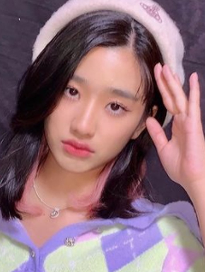 Tak hanya itu saja, Tu juga punya ketertarikan di bidang fotografi. Ia hobi memotret teman-temannya di lokasi syuting. Biasanya Tu akan mem-posting hasil fotonya di akun instagram khusus @tuprefersyouwithgrain./ foto: instagram.com/tontawan