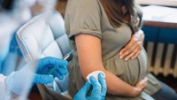 5 Jenis Vaksin untuk Ibu Hamil, Ketahui Manfaat & Waktu Pemberiannya
