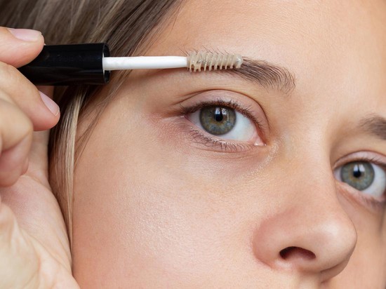 Punya Alis Tipis dan Mau Kelihatan Lebih Tebal? 2 Browcara Waterproof Ini Wajib Kamu Coba
