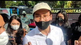 Indra Kenz Promosikan Binomo sebagai Aplikasi Legal