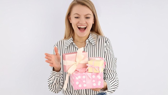 Menyambut Valentine, Ini 4 Rekomendasi Kado Murah tapi Bermanfaat untuk Pasangan!