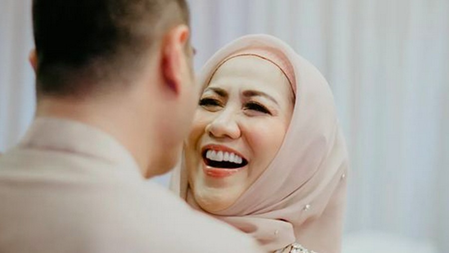 Lamaran Venna Melinda dan Ferry Irawan