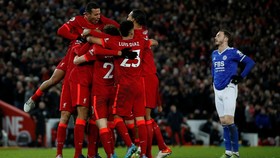 FOTO: Liverpool Perkasa Hajar Leicester