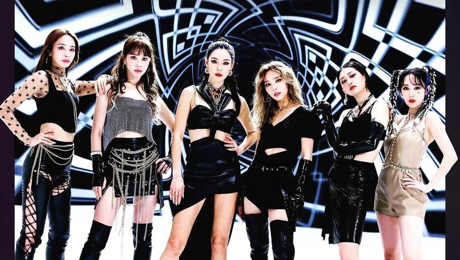 Mama The Idol / MAMADOL Mama The Idol / MAMADOL