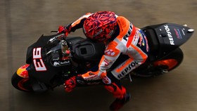Rekap Tes MotoGP Mandalika: Sirkuit Kotor Lumpur, Espargaro Tercepat