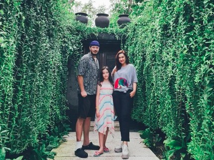 5 Artis Akur dengan Eks Suami Setelah Cerai, Jalani Co-Parenting