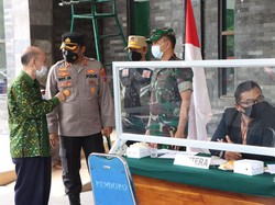 53 Warga Nganjuk Pelanggar Prokes Disidang di Tempat dan Langsung Didenda