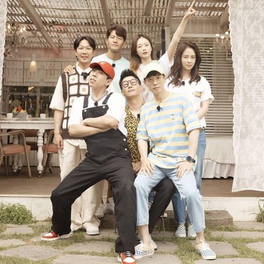 Tim 'Running Man' Minta Maaf Usai Dikritik karena Parkir di Zona Disabilitas