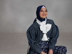 Terry Shahab Andalkan Yoga dan Timun untuk Sehat di Ramadan