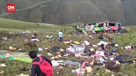 VIDEO: Bus Terguling Ke Lereng Bukit, 20 Orang Tewas