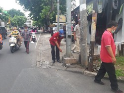 Kecelakaan Lagi, Kali Ini TransJ Tabrak Tiang Listrik di Tangerang